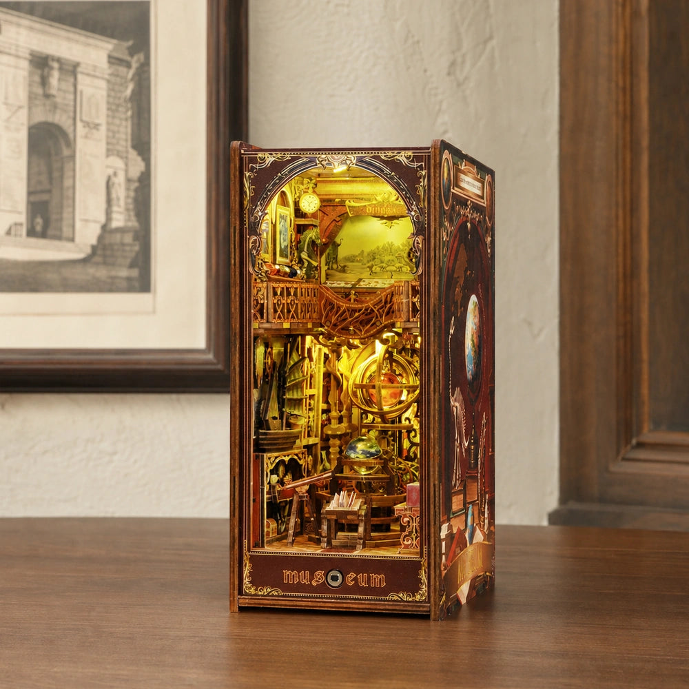 Century Museum - Book Nook Kit