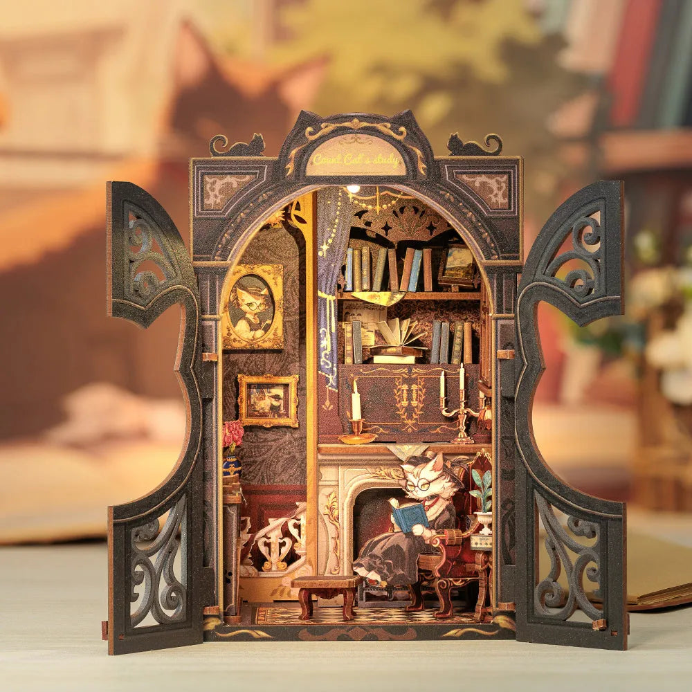 Count Cat's Study - Book Nook Kit