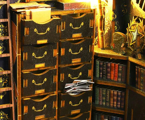 Archivadores entre libros