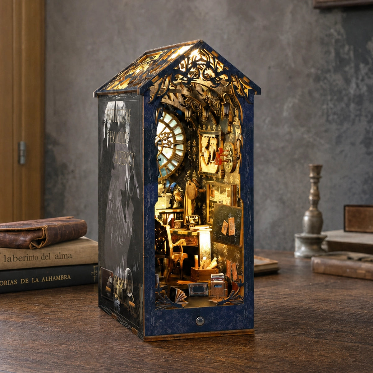 Detective Agency - Book Nook
