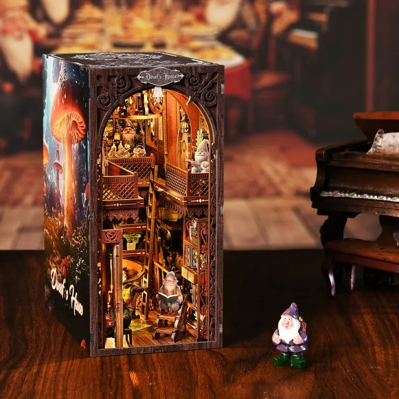 Dwarf’s House - Booknook
