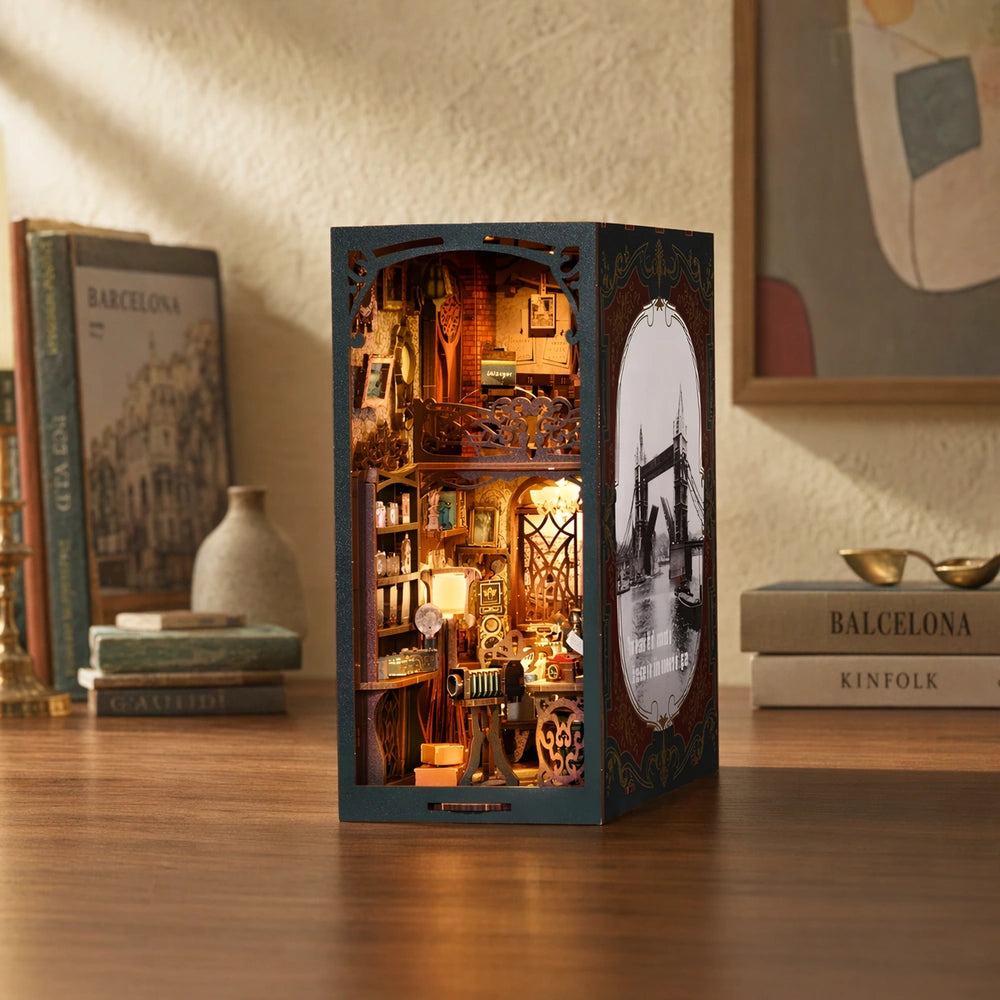 Film Darkroom - Book Nook