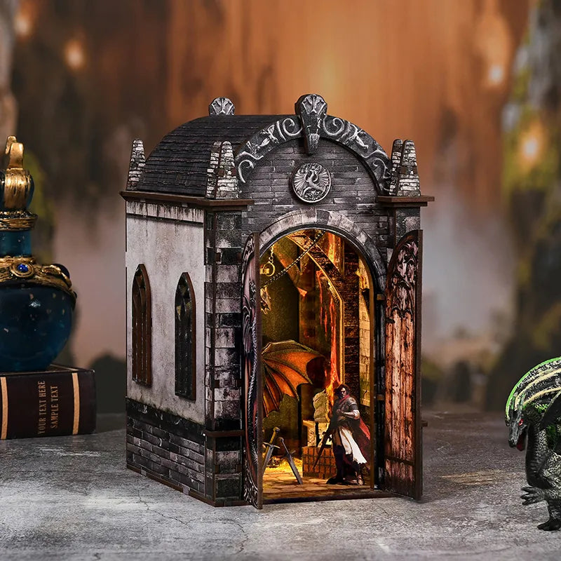 Dragons Treasure Labyrinth - Book Nook