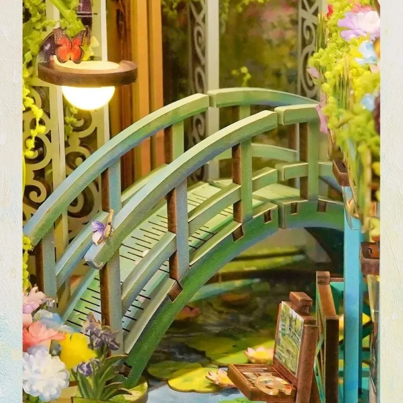 Giverny Garden - DIY Book Nook