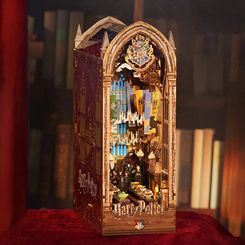 Harry Potter Magic Auditorium - Book Nook en miniatura