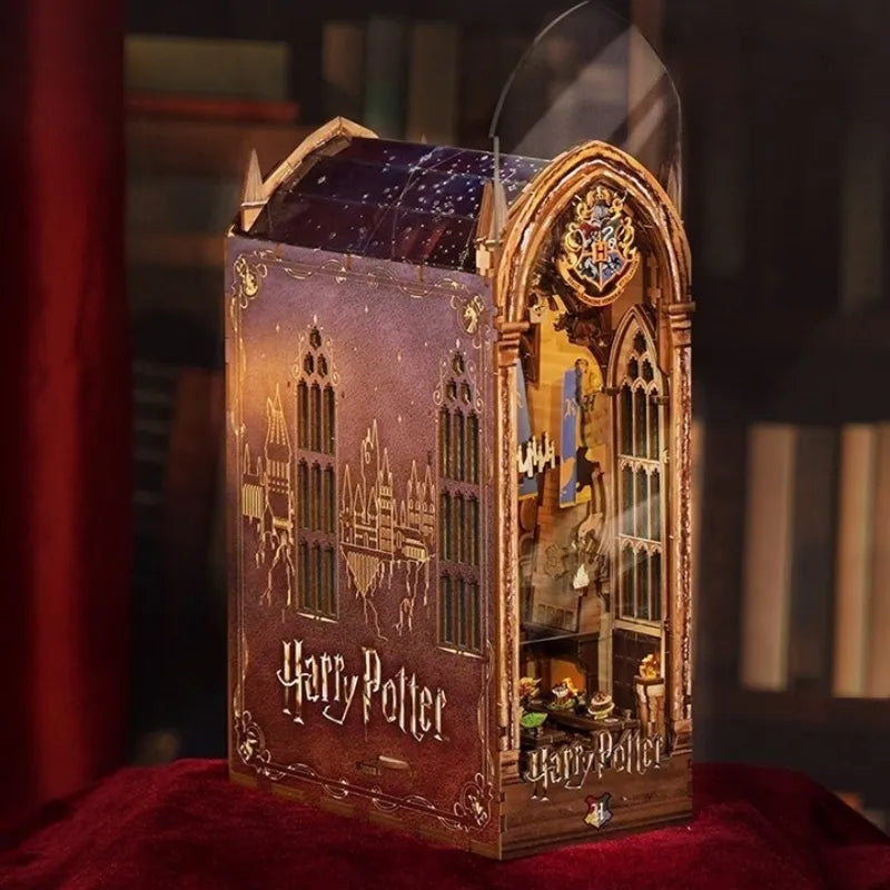 Harry Potter Magic Auditorium - Book Nook en miniatura