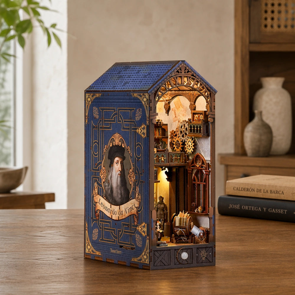 Leonardo Da Vinci - Book Nook