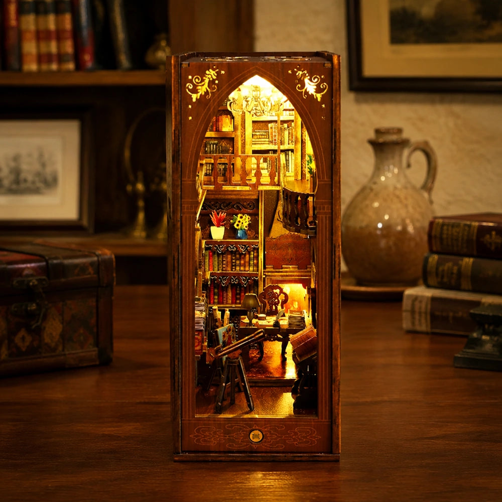 Library Of Books - Book Nook