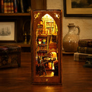 Library Of Books - Book Nook