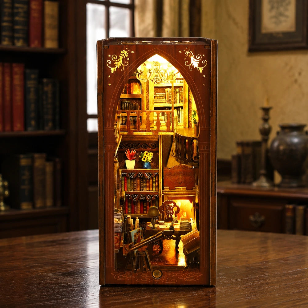 Library Of Books - Book Nook