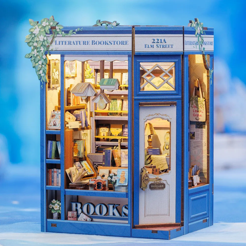Literature Bookstore - Book Nook