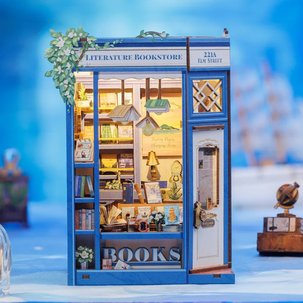 Literature Bookstore - Book Nook