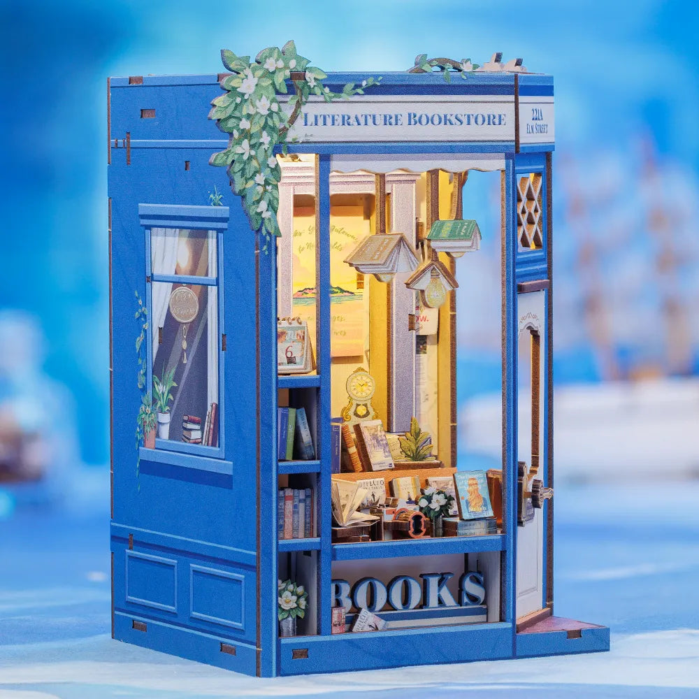 Literature Bookstore - Book Nook