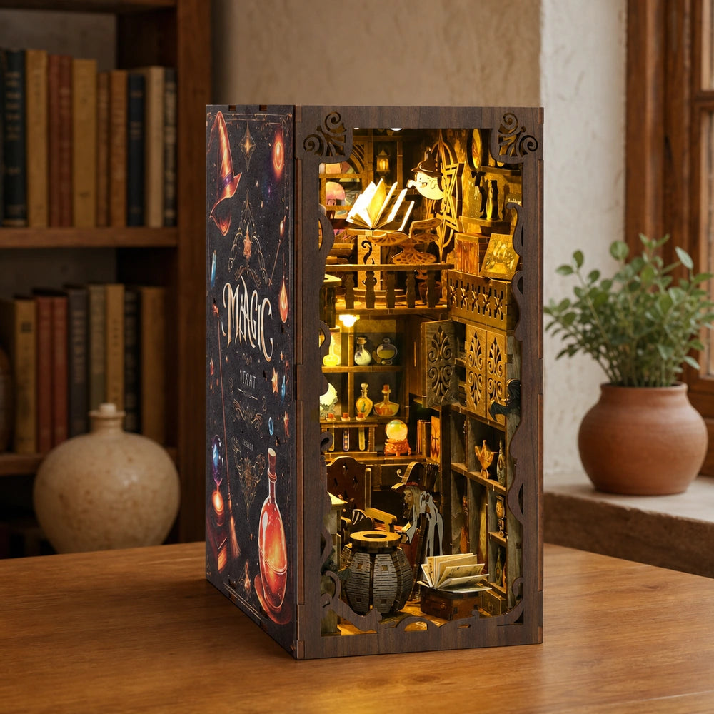 Magic Night - DIY Book Nook