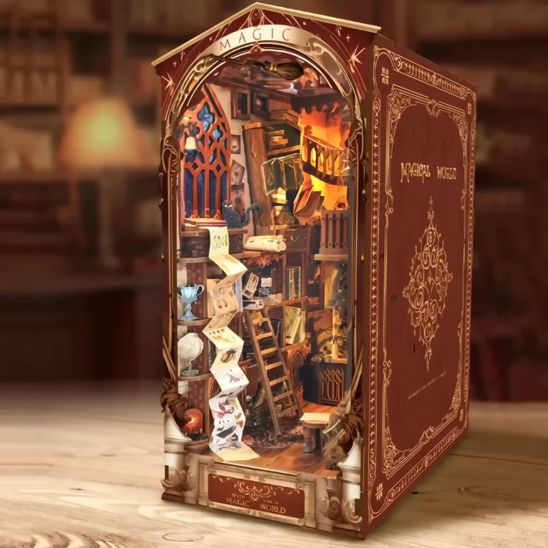 Magic World - Book Nook