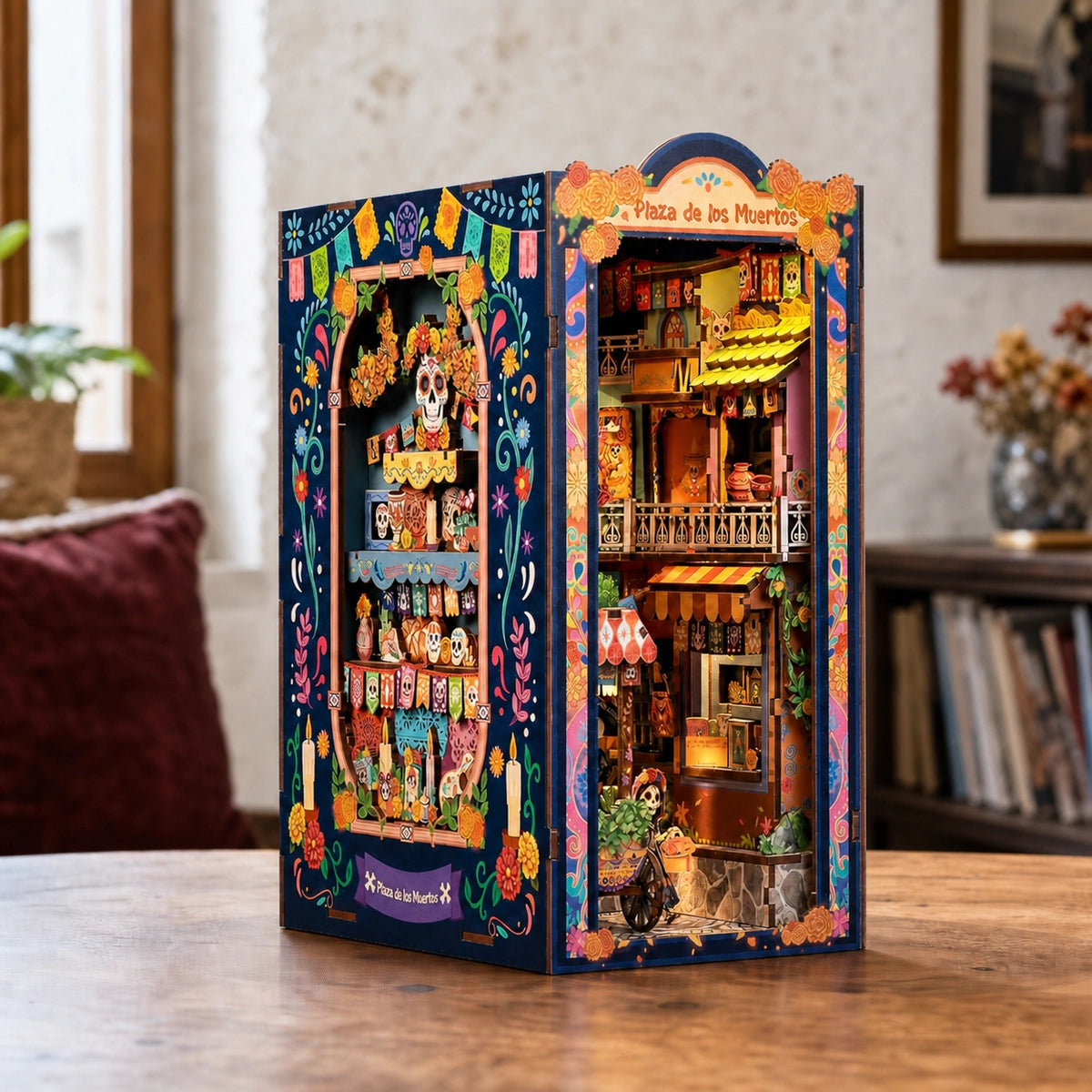 Plaza de los Muertos - Book Nook