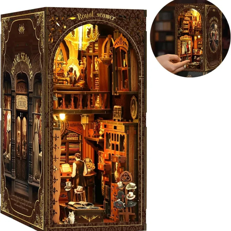 Royal Seamer - Book Nook