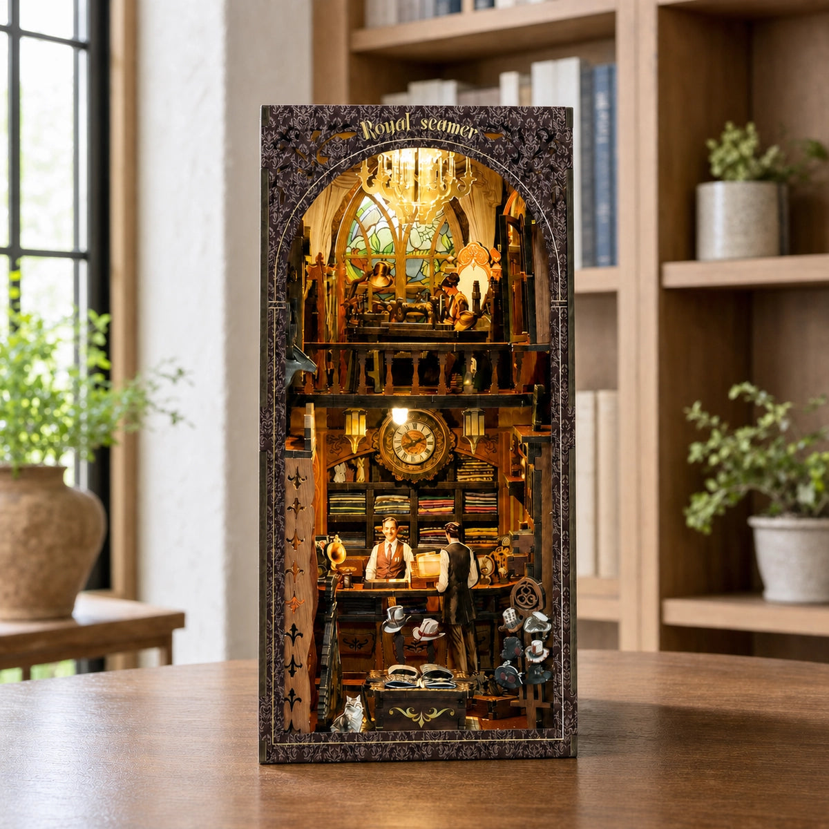 Royal Seamer - Book Nook