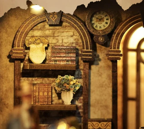 Estanterías con flores y libros