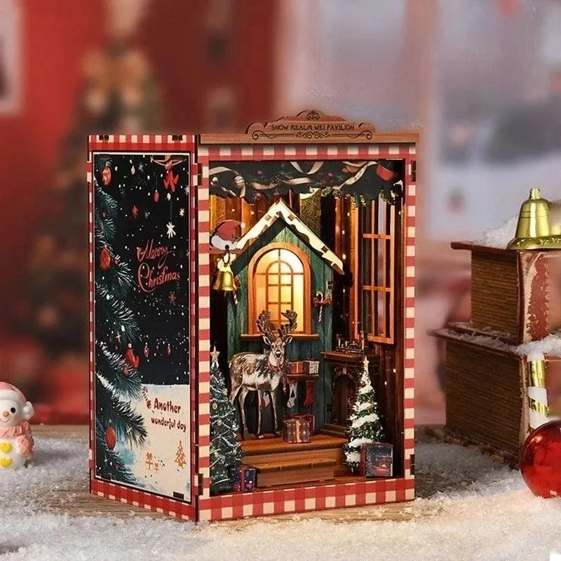Snow Realm Pavilion - Sujetalibros Book Nook