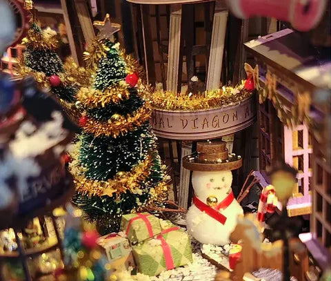 Árbol de Navidad y muñeco de nieve