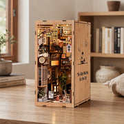 The Alley Waiting for the Cat - DIY Book Nook
