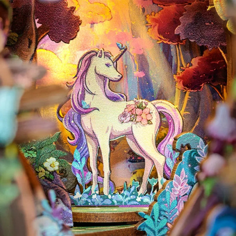 The Grace of The Forest - Book Nook en miniatura