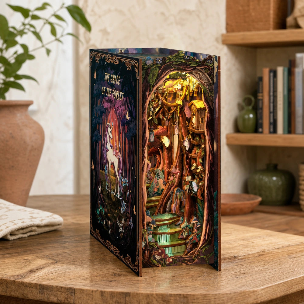 The Grace of The Forest - Book Nook en miniatura