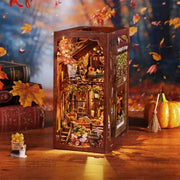 Twilight Cottage - Book Nook
