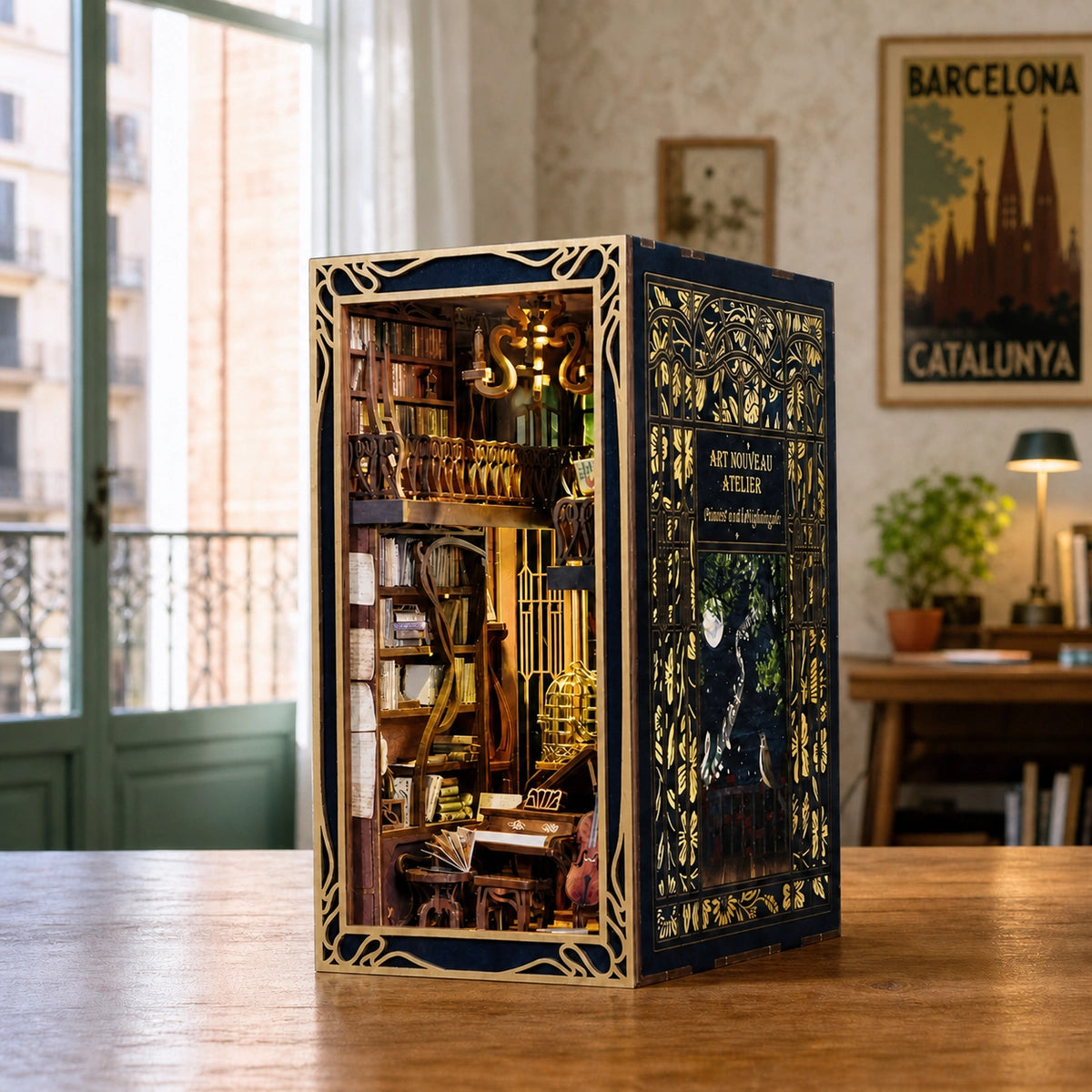 Pianist with Nightingale - Kit Book Nook