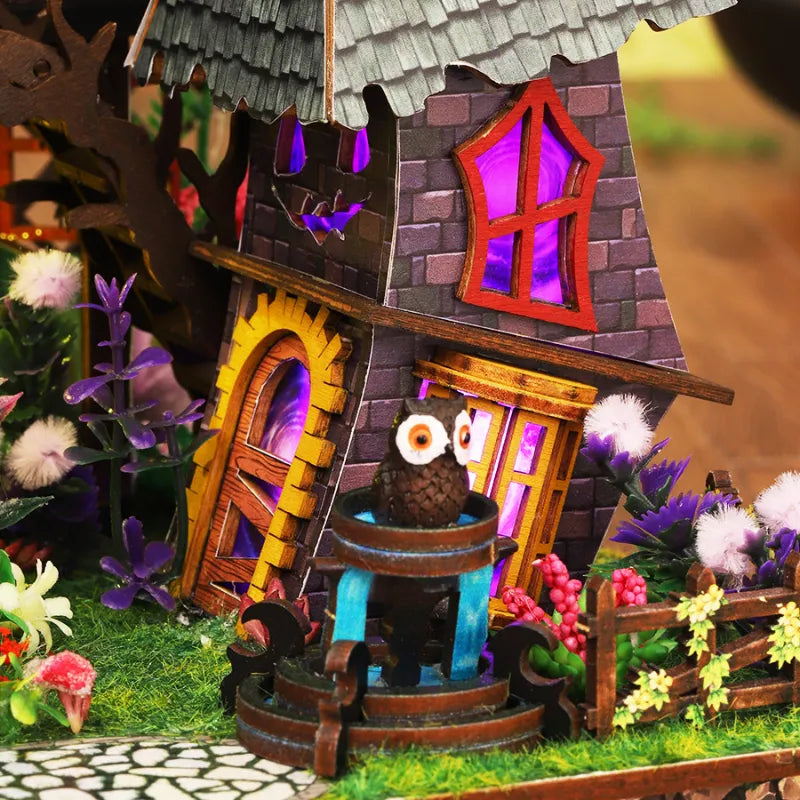 Strange Castle - Casa en miniatura