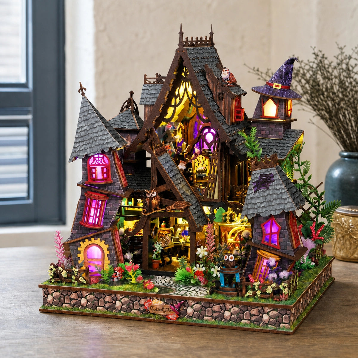 Strange Castle - Casa en miniatura