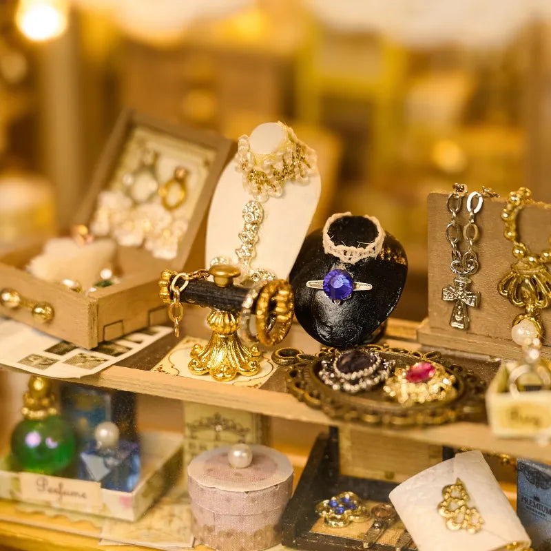 Vitrine's Tale - Casa en miniatura